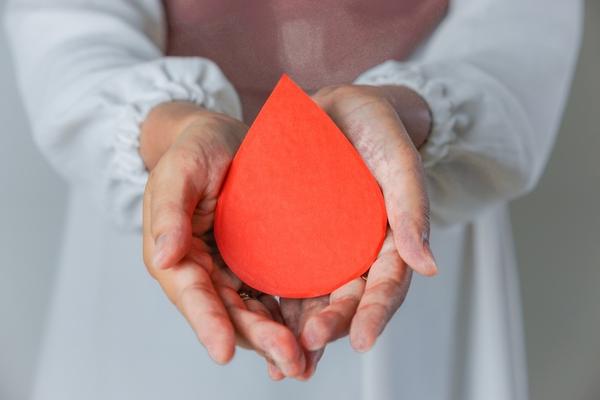 Stages of Postpartum Bleeding: When Does the Menstrual Cycle Return After Birth?