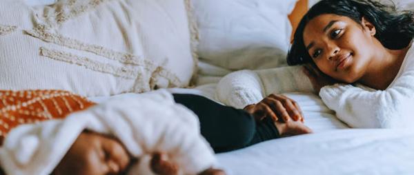 العناية بالثدي بعد الفطام: التغيرات والألم وطرق التخفيف الفعّالة